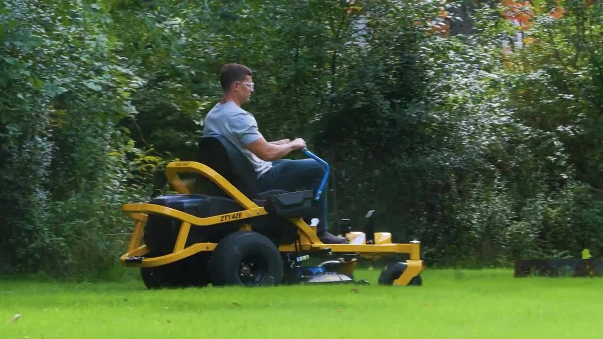 Cub Cadet Ultima ZT2 (60") 24hp Kawasaki Zero Turn Mower